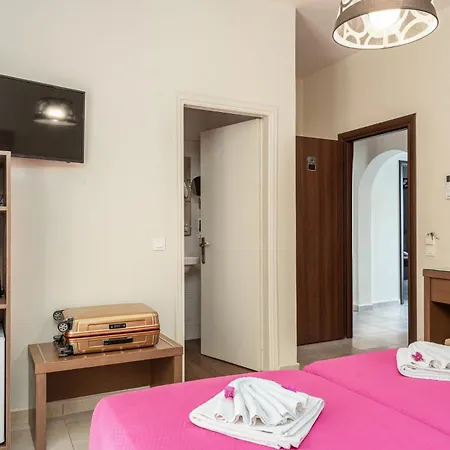 Apartament Stathis Beachfront Luxury Kalamákion