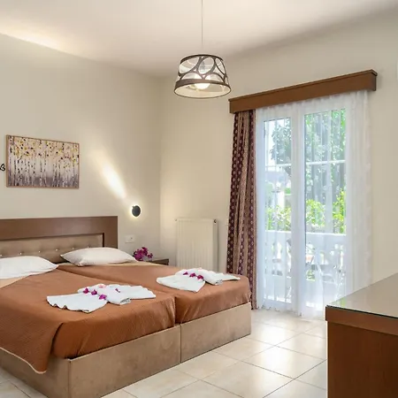 Appartamento Stathis Beachfront Luxury Kalamákion